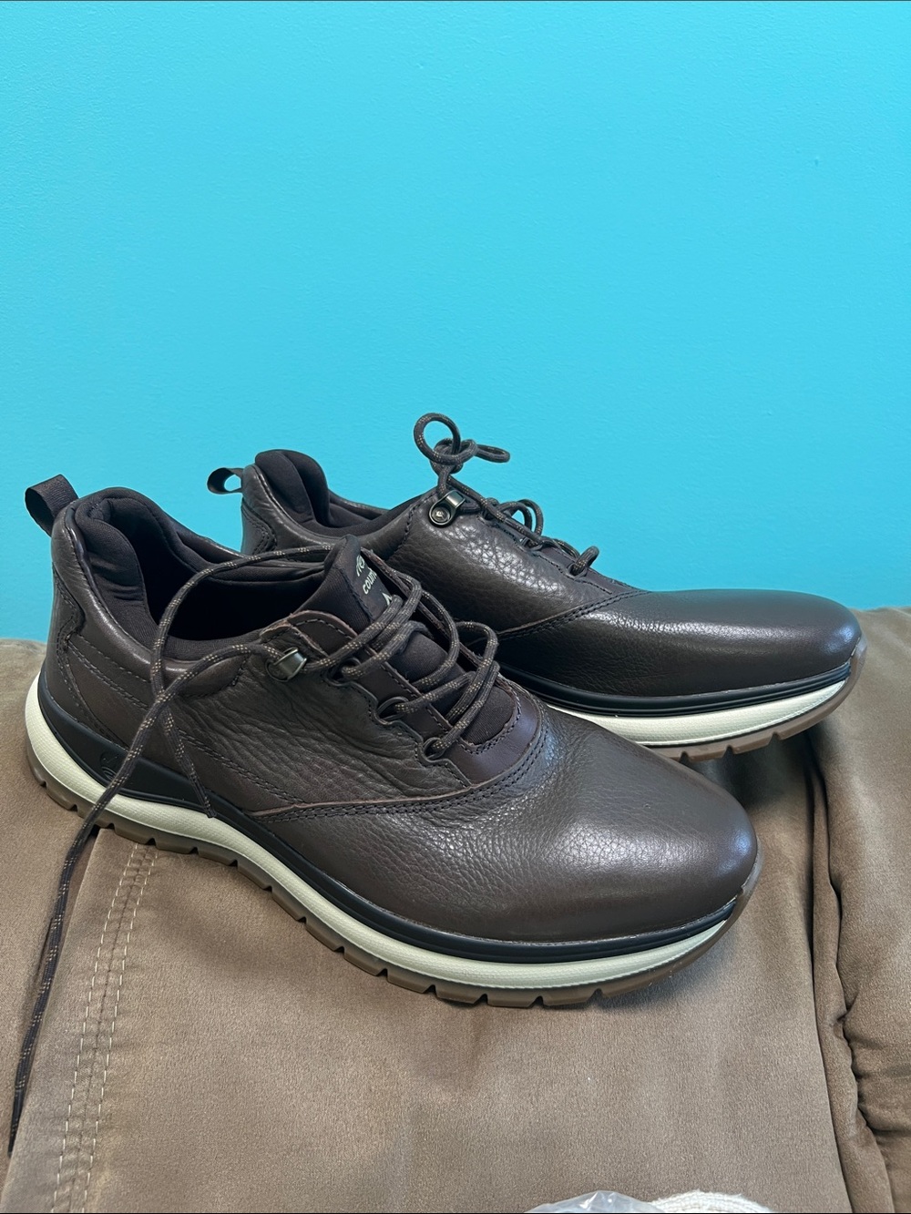 Men's Casual Lace-Up Leather Sneakers in Dark Brown